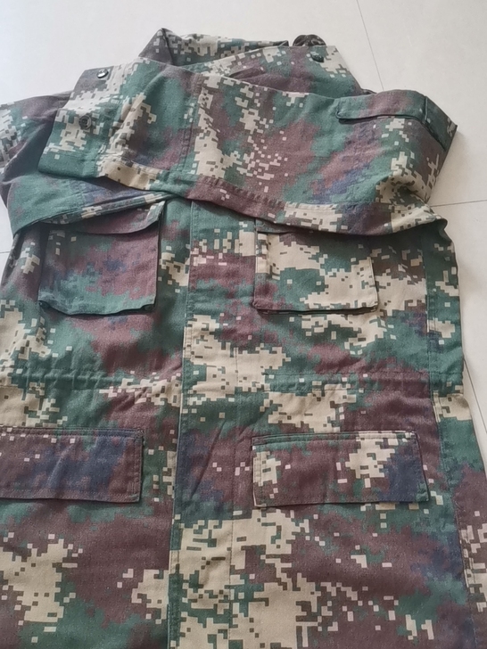 二手夏季工作服，88码55元，92-96码...