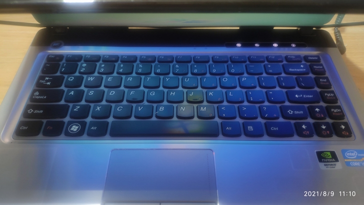 包邮联想笔记本电脑一套，正常使用没有一点毛...