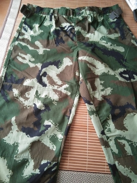 迷彩，绿色35/套，蓝色50/套，九龙坡自...