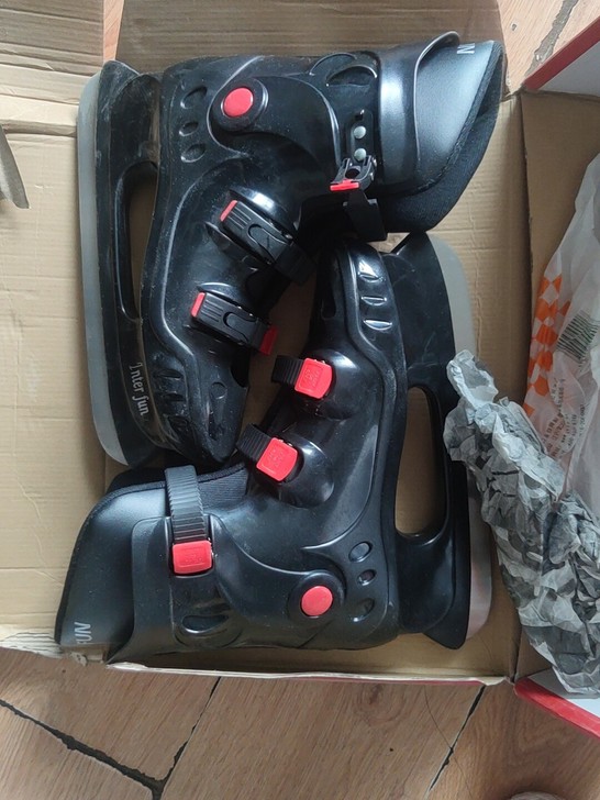 冰刀鞋  滑冰鞋  45码