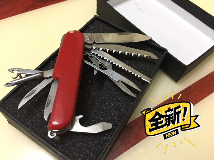 多功能闲置军刀 全新 刀把上有logo