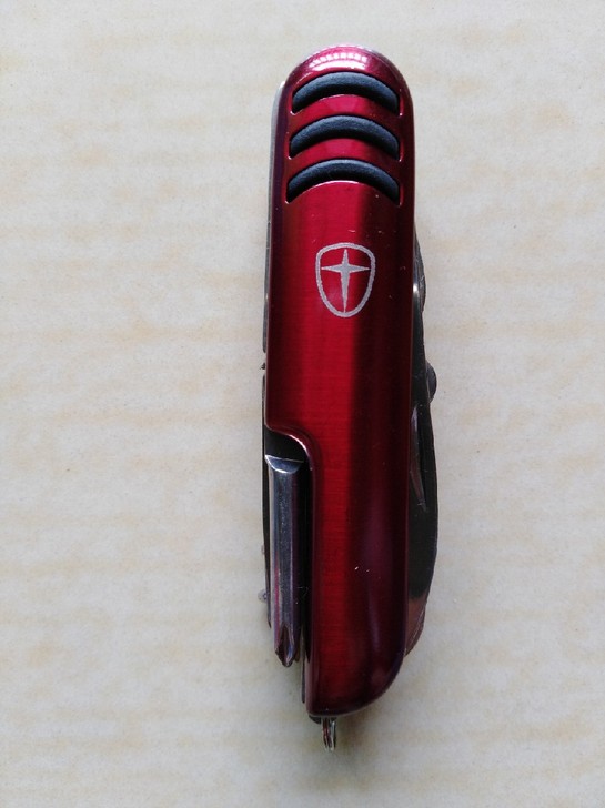 #户外配件#多功能军刀 小巧实用 低价出售