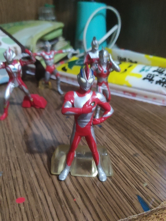 万代奥特曼扭蛋，纳伊斯，8厘米