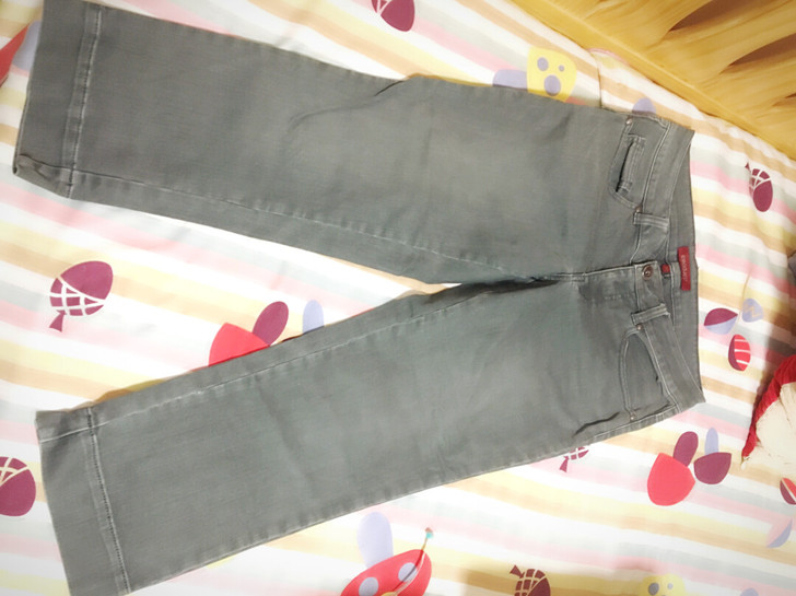 emodues 女式雾霾绿九分裤八成新