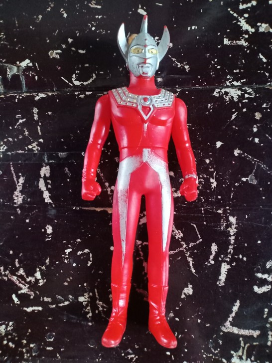 日版泰罗奥特曼17cm软胶万代正版2000年