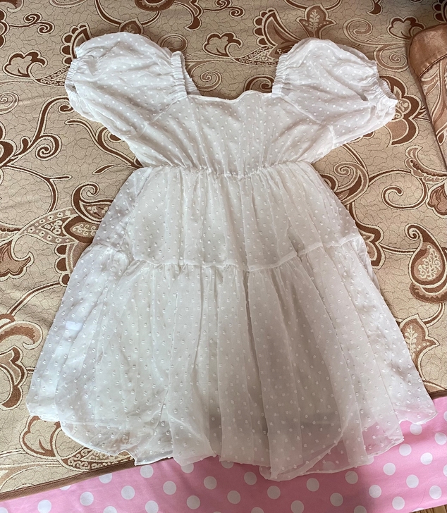白色连衣裙夏季薄款2021年新款少女甜美泡...