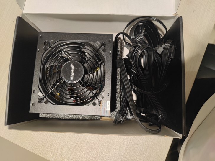 鑫谷全模650电脑台式机电源，550w，今...