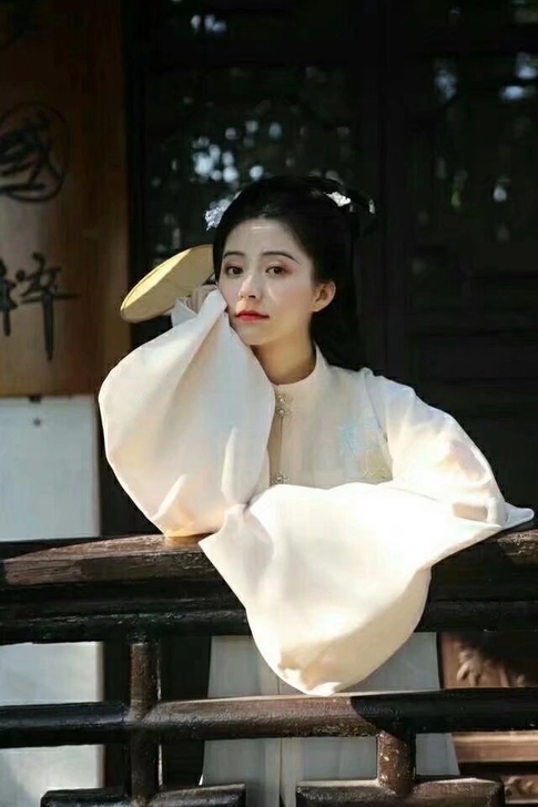 汉服立领对襟长袄