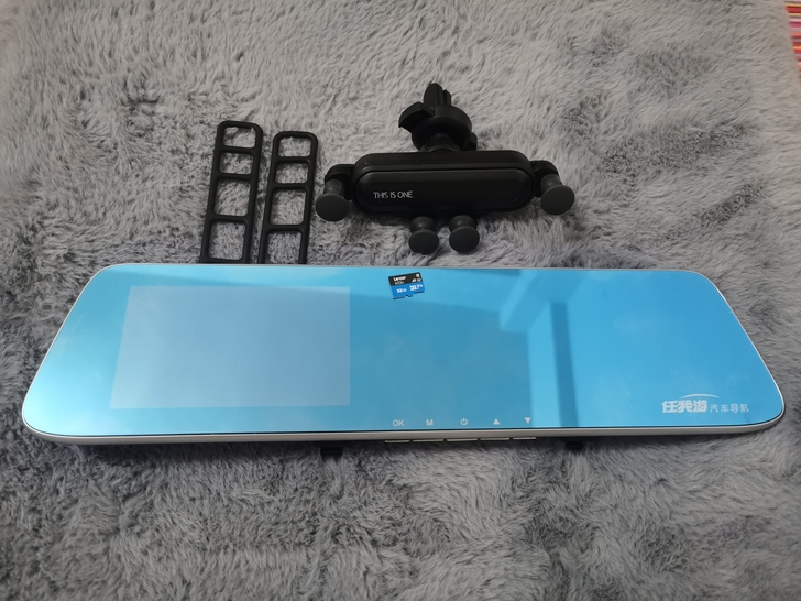 任我游us20+行车记录仪5寸高清1080...