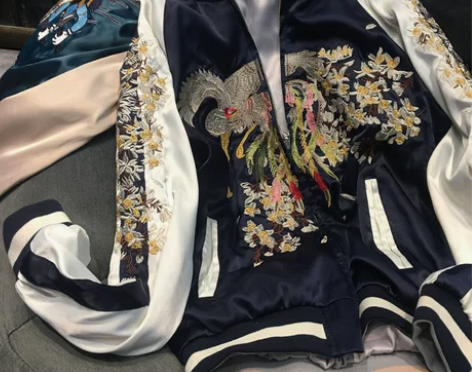 潮牌推荐正反两穿双面穿横须贺刺绣凤凰棒球服...