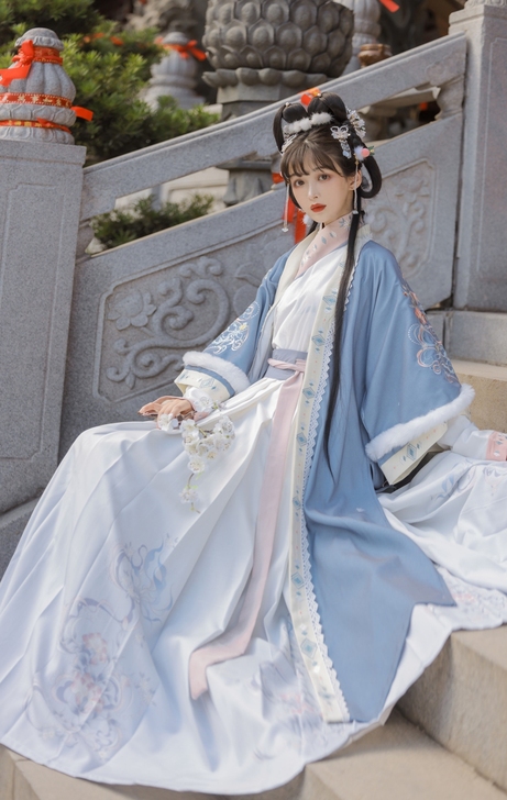 玉术汉服