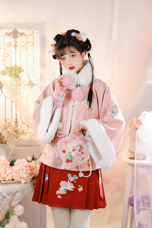 玉术汉服女花开兔原创汉元素加厚方领半袖披袄...