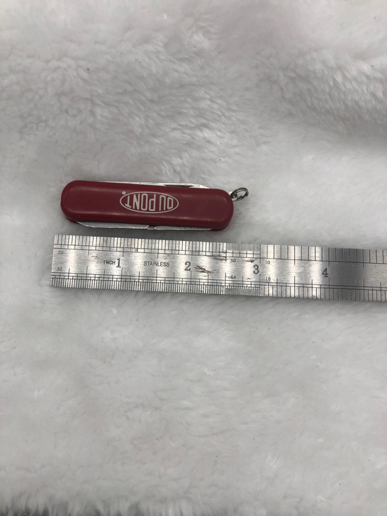 瑞士小号威戈军刀，品相如图自定义。