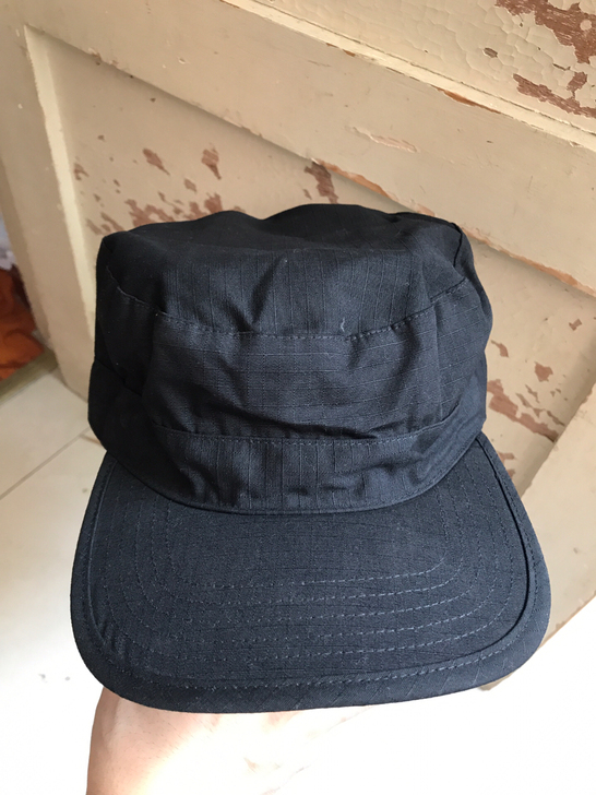 帽子鸭舌帽透气平顶帽保安通勤帽，全新没有使...