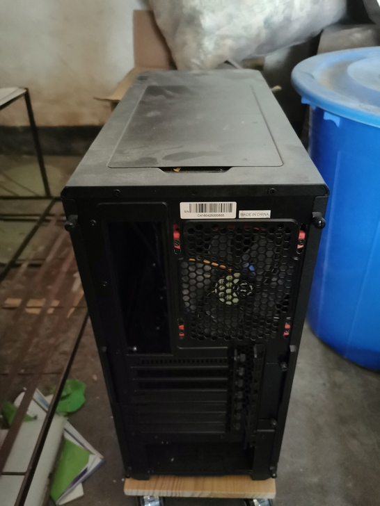 追风者416机箱，一代静音版。当时是400...