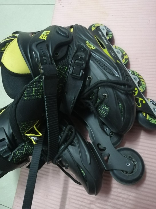 学校社团购买买时350,穿了五次左右之后闲...