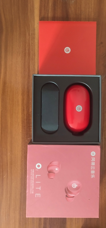 网易云耳机，可单出，耳机一只48，耳机仓5...