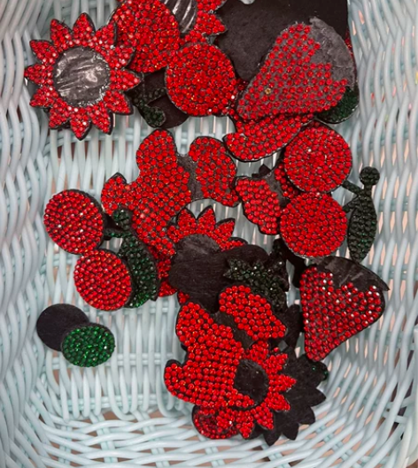 35个左右点钻不织布贴,极少有掉钻,库存货...