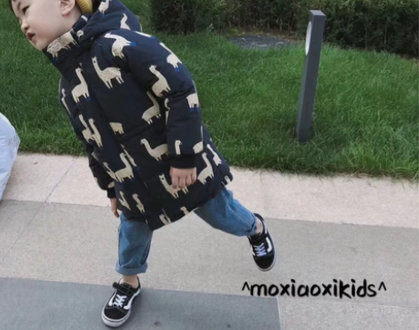 网红品牌莫小汐,尺码100,适合身高100...