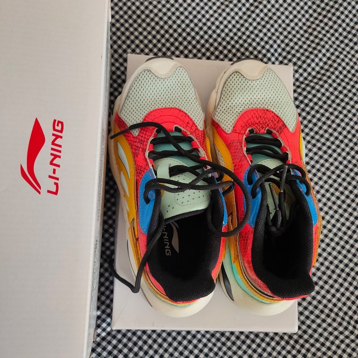 休闲鞋宝贝买了四个月的样子