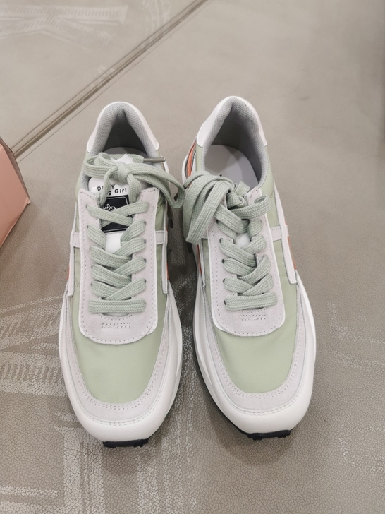 他她专柜正休闲鞋，他她专柜正品休闲鞋，37...