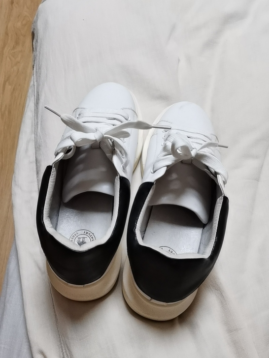 骆驼鞋 麦昆 里外纯皮