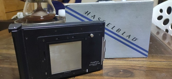 宝丽来后背哈苏120相机 品牌：Polar...