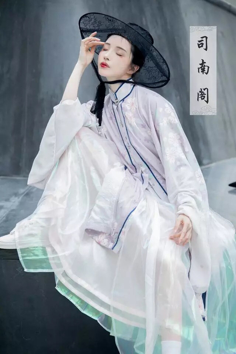 |司南阁| 汉服明制立领袄 恋樱S码