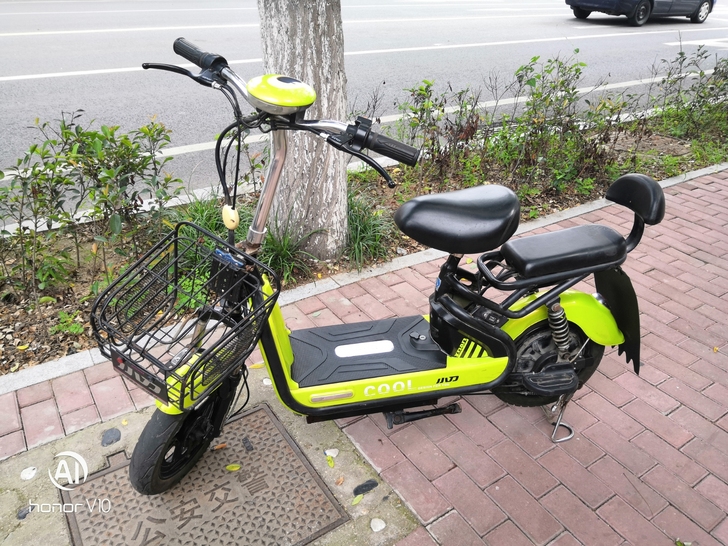 小刀电动车780新电池