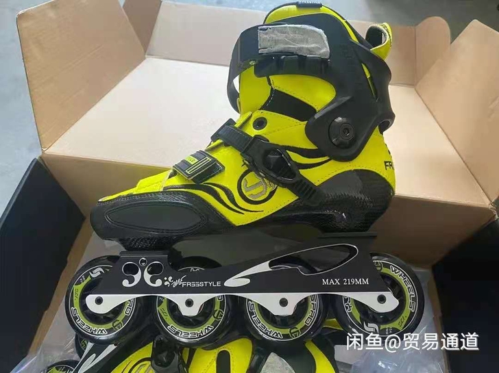 （大牌促售）费斯YJS儿童轮滑鞋碳纤溜冰鞋...