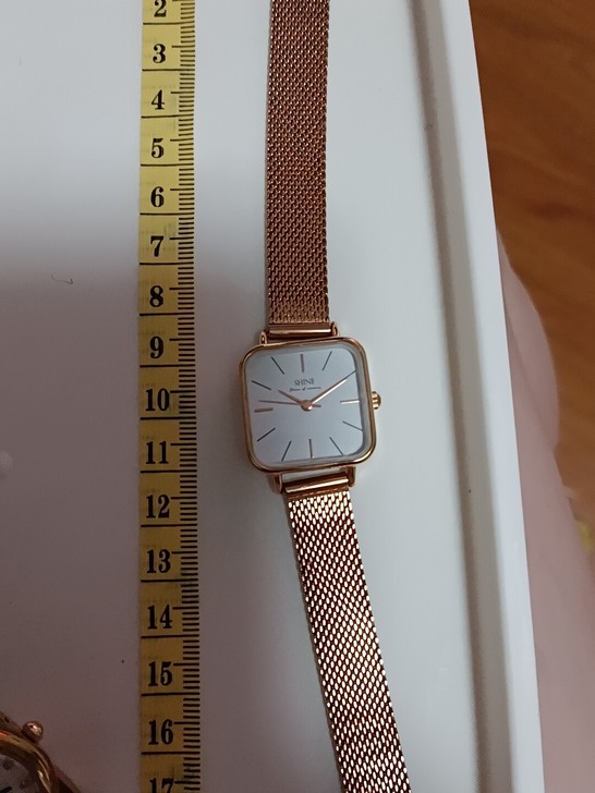 SHINE石英小金表全新