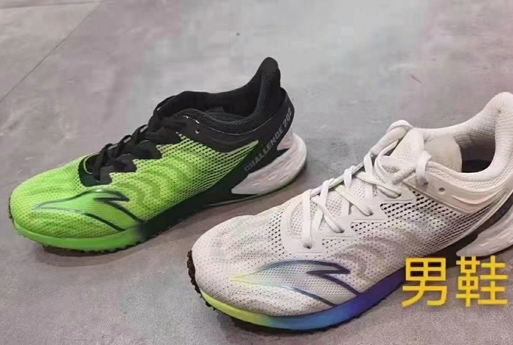 安踏男女款跑步鞋运动鞋休闲鞋马拉松跑鞋