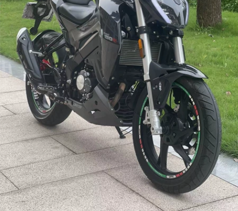 最新到货贝纳利小迅龙150S,车况极品,声...