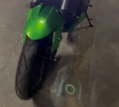 已上牌!转让摩托车+马鲁申头盔,我老婆不让...