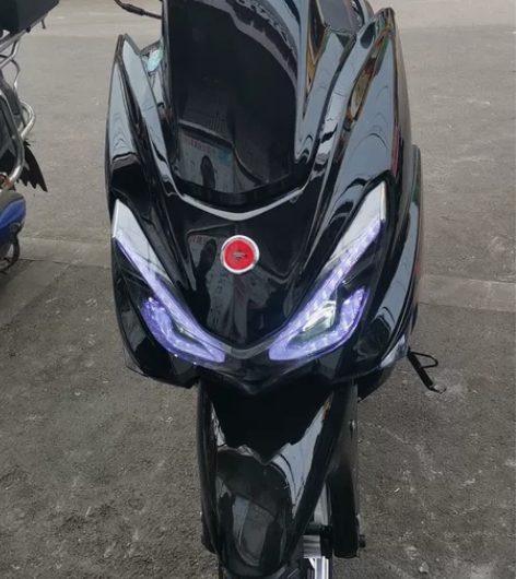 鸿图二代 中大型踏板车,150动力,设计独...