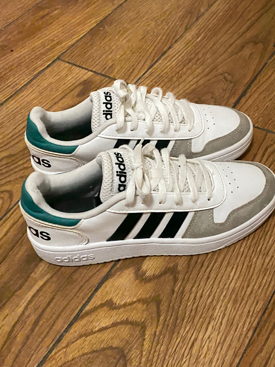 正品正品正品新款阿迪达斯运动鞋40码