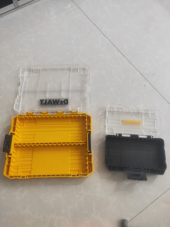 得伟批头盒，零件盒一大一小，下面小东西免费...