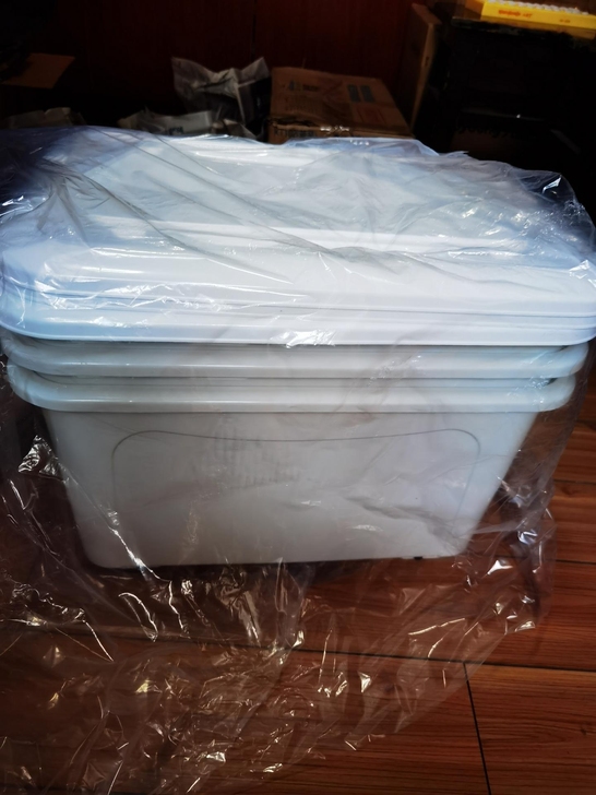 全新收纳箱,买回来发现放在家里没什么用