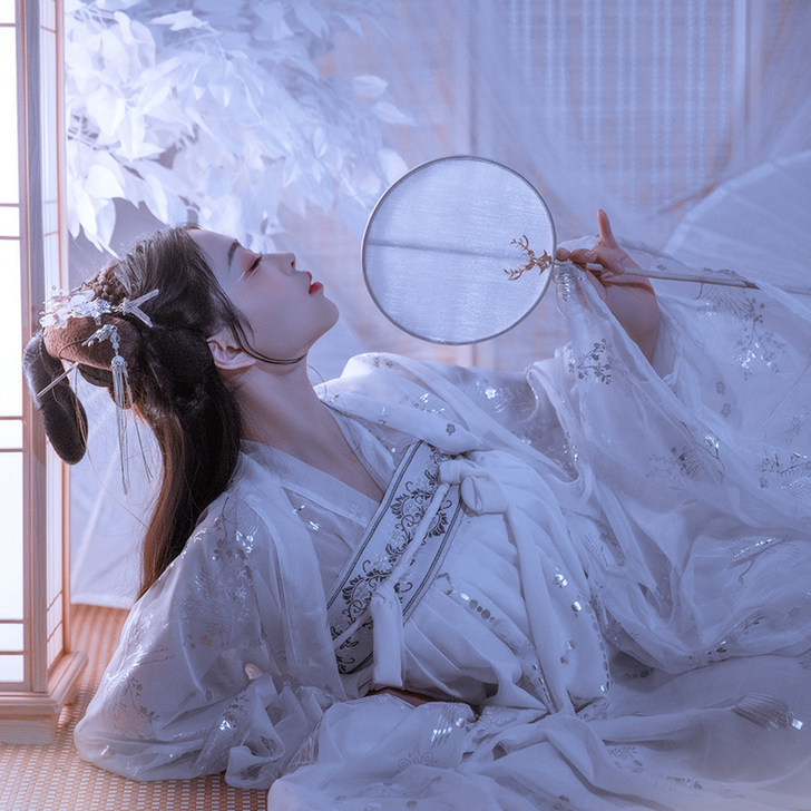 艺缕原创春夏款传统汉服女齐胸襦裙白色日常清...