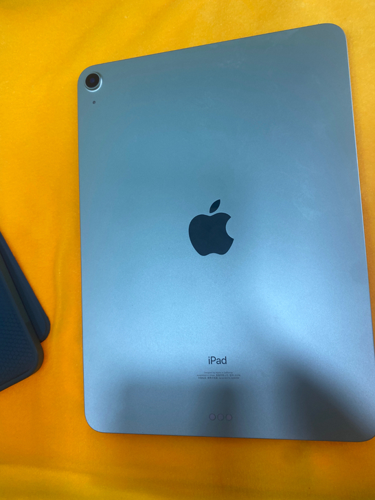 入手一台 iPad Air第四代 国行64...