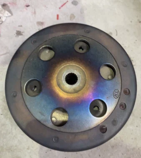 出赛科龙RT3原车离合器，6000公里拆下...