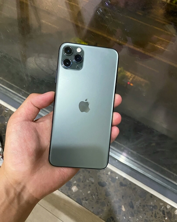 iPhone 11 por max ，内存...