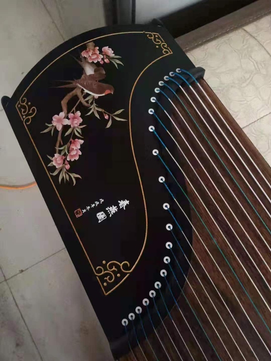 考级专用。专业演奏级古筝特价出 ，全新，送...