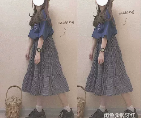 超级日系的格子半身裙哦，因为喜欢格子，已经...
