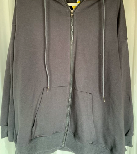 男灰色卫衣全新(窗户边拍摄些许色差 泛白 ...