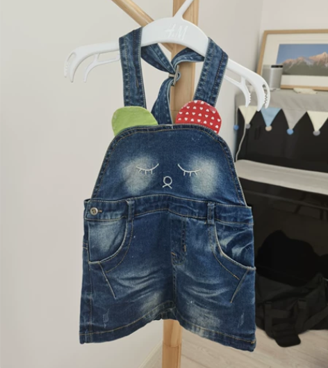 包邮 80码 背带裙  正常穿着痕迹，图片...