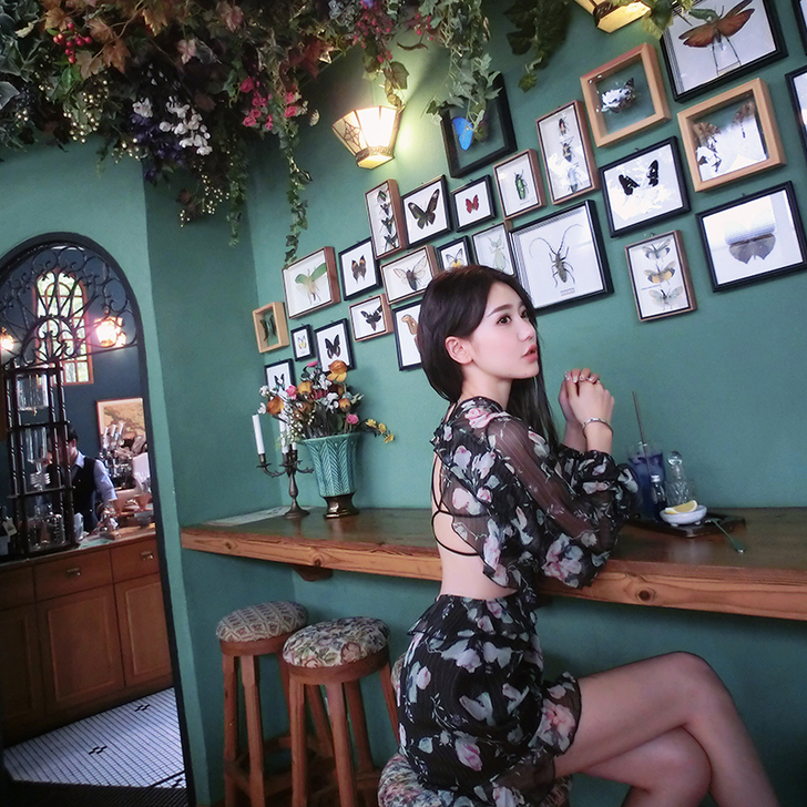 SUNYUER STUDIO 花色露背连体...