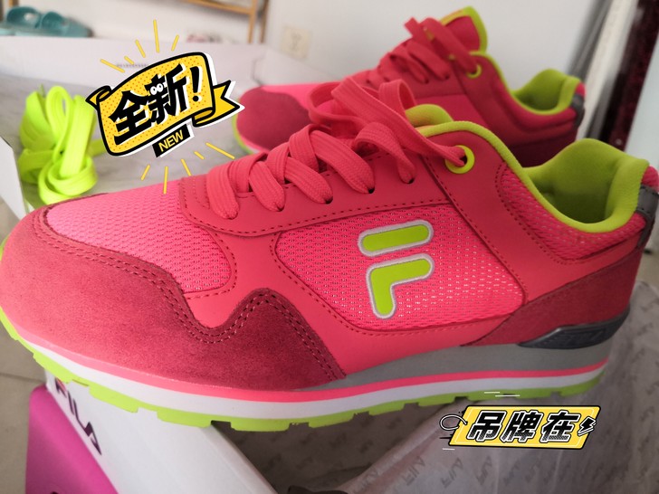 全新斐乐运动鞋，桃红色配荧光黄，38码，有...