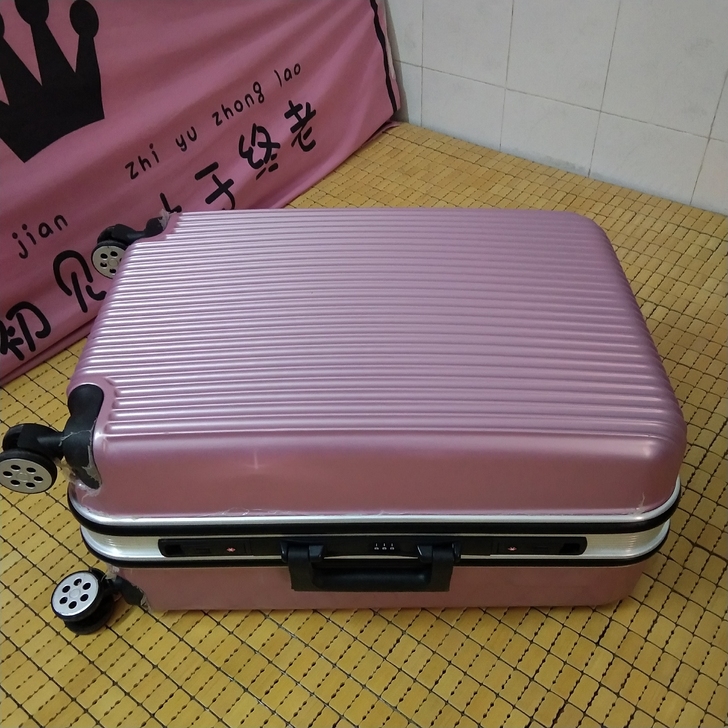 行李箱，闲置便宜卖了