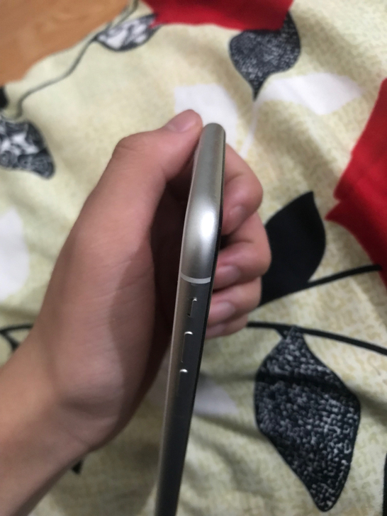 iphone11，新旧程度 九五新，由于最...